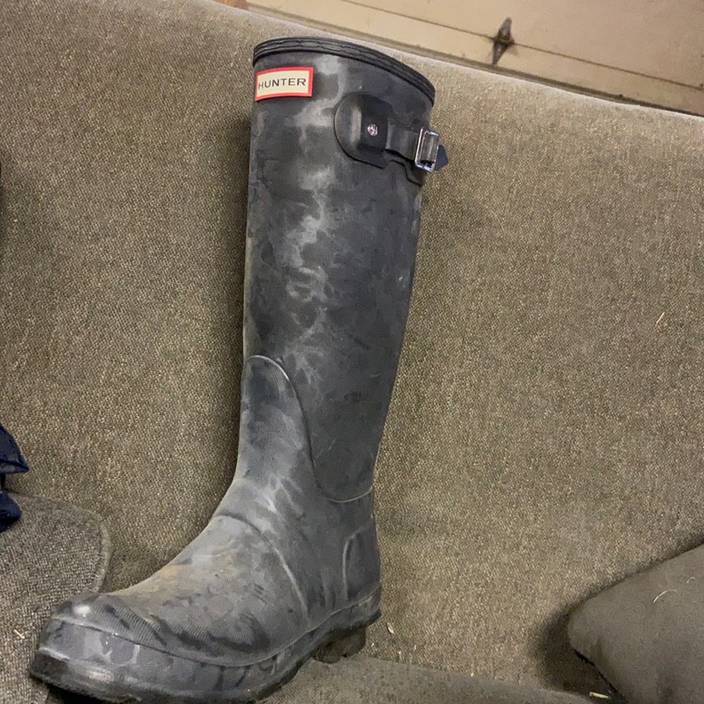 Tall hunter boots